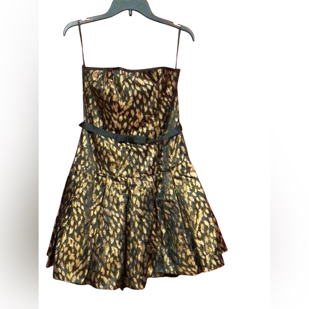 Betsy & Adam black and gold strapless formal dress with tulle underneath size 10